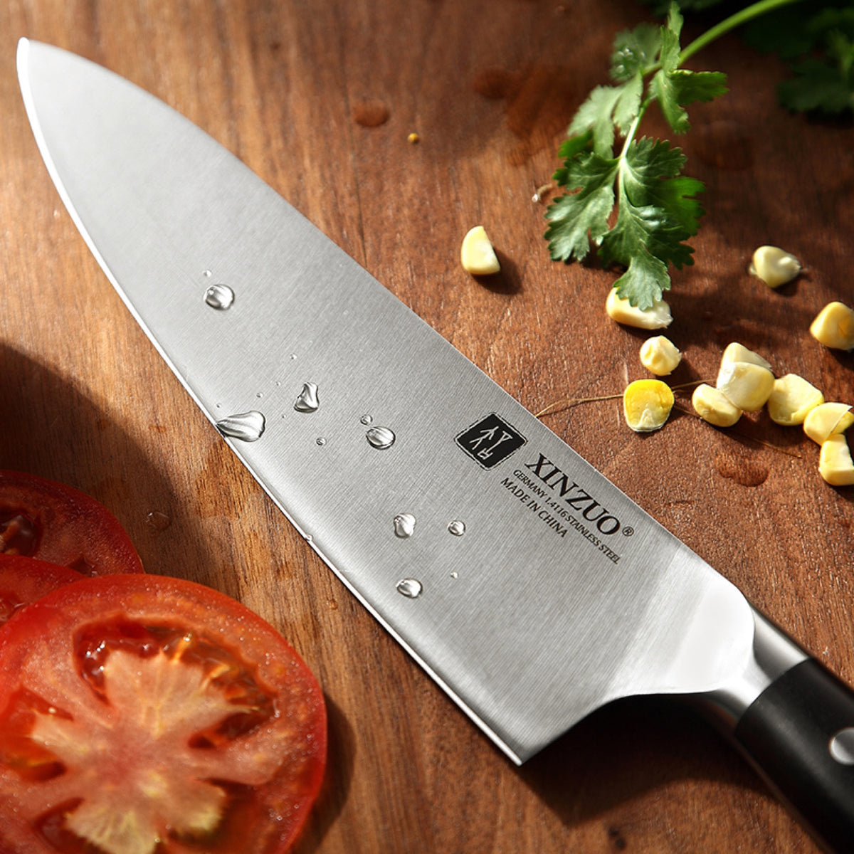 Set 3 cuchillos: Chef, Santoku y Utilitario · Yu Acero Alemán