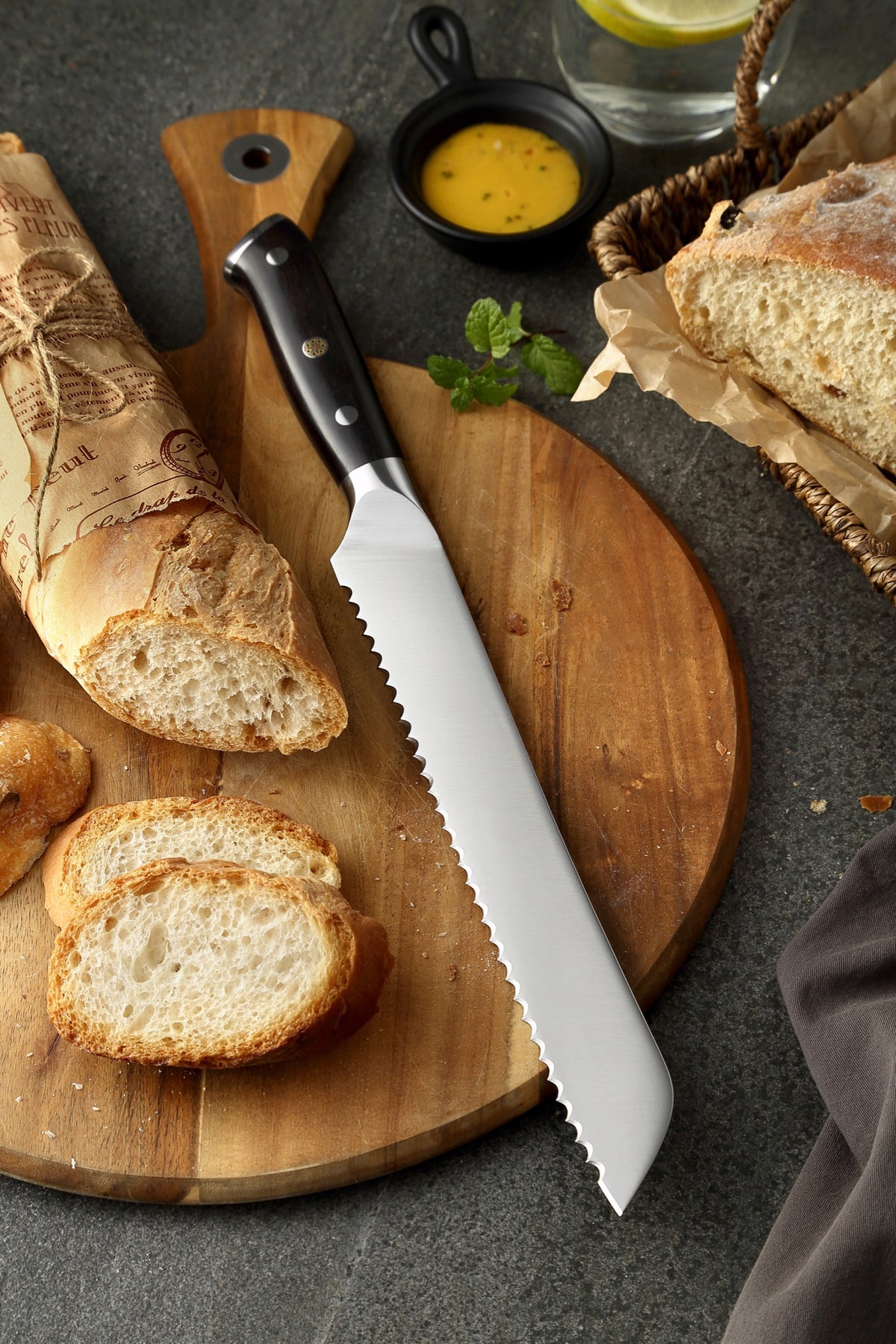 Cuchillo de Pan 23 cm · Yu Acero Alemán