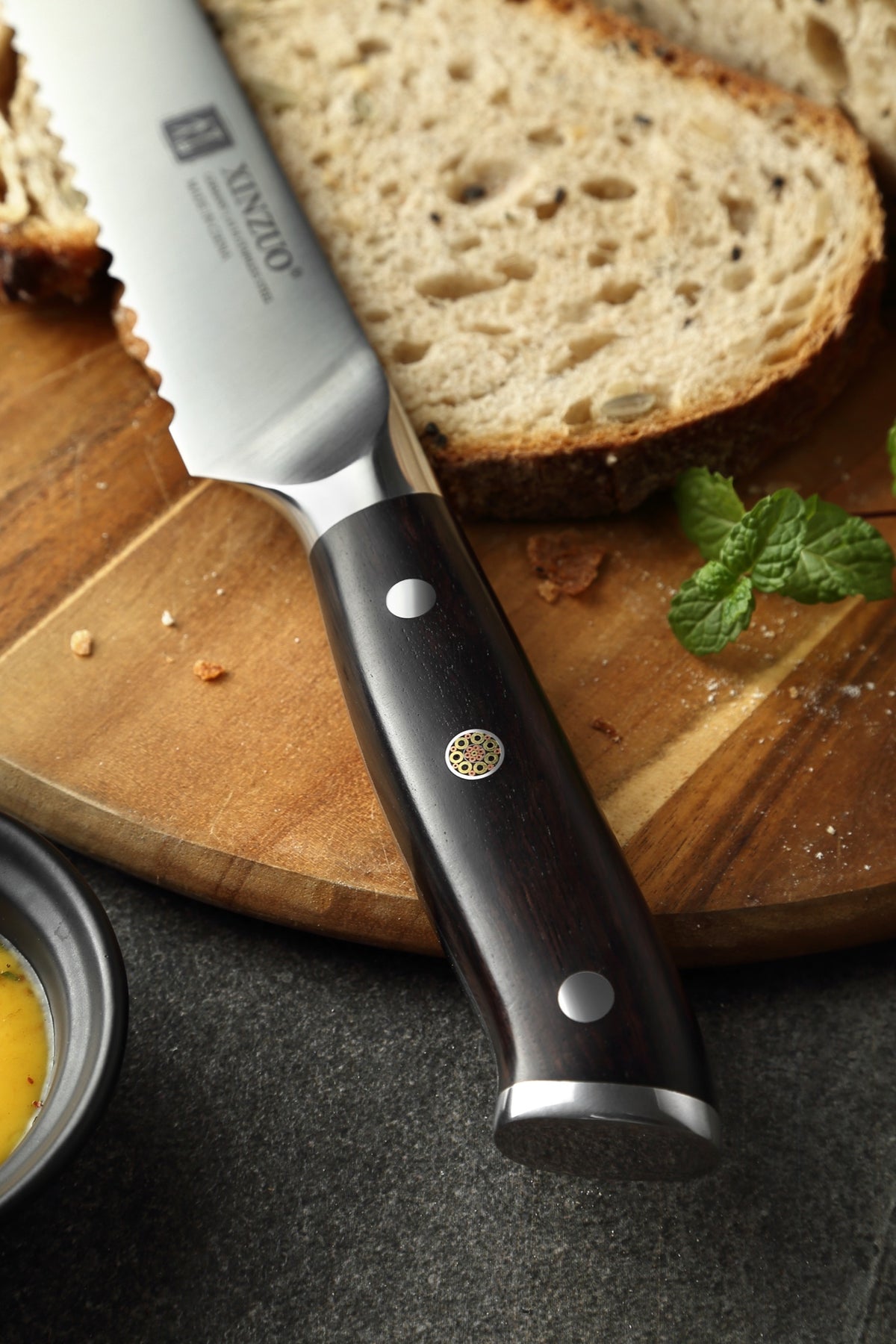 Cuchillo de Pan 23 cm · Yu Acero Alemán
