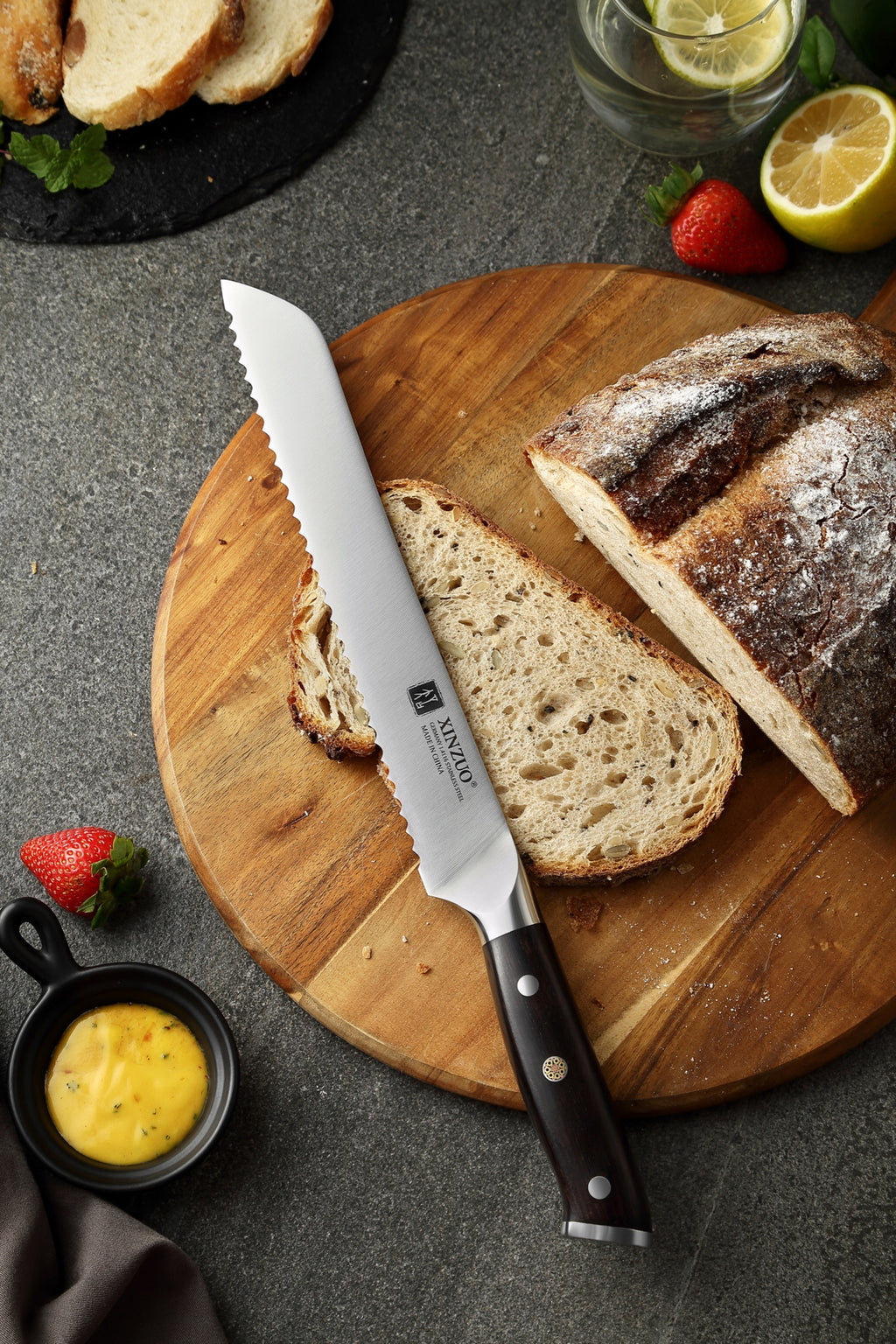 Cuchillo de Pan 23 cm · Yu Acero Alemán